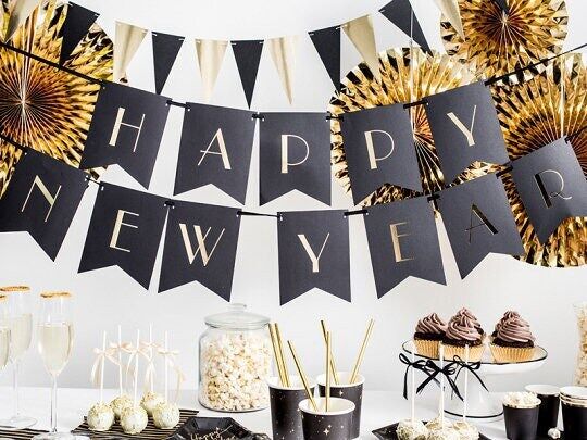 Black and Gold ‘Happy New Year’ Bunting 2 Extra Long Silver Star Banner