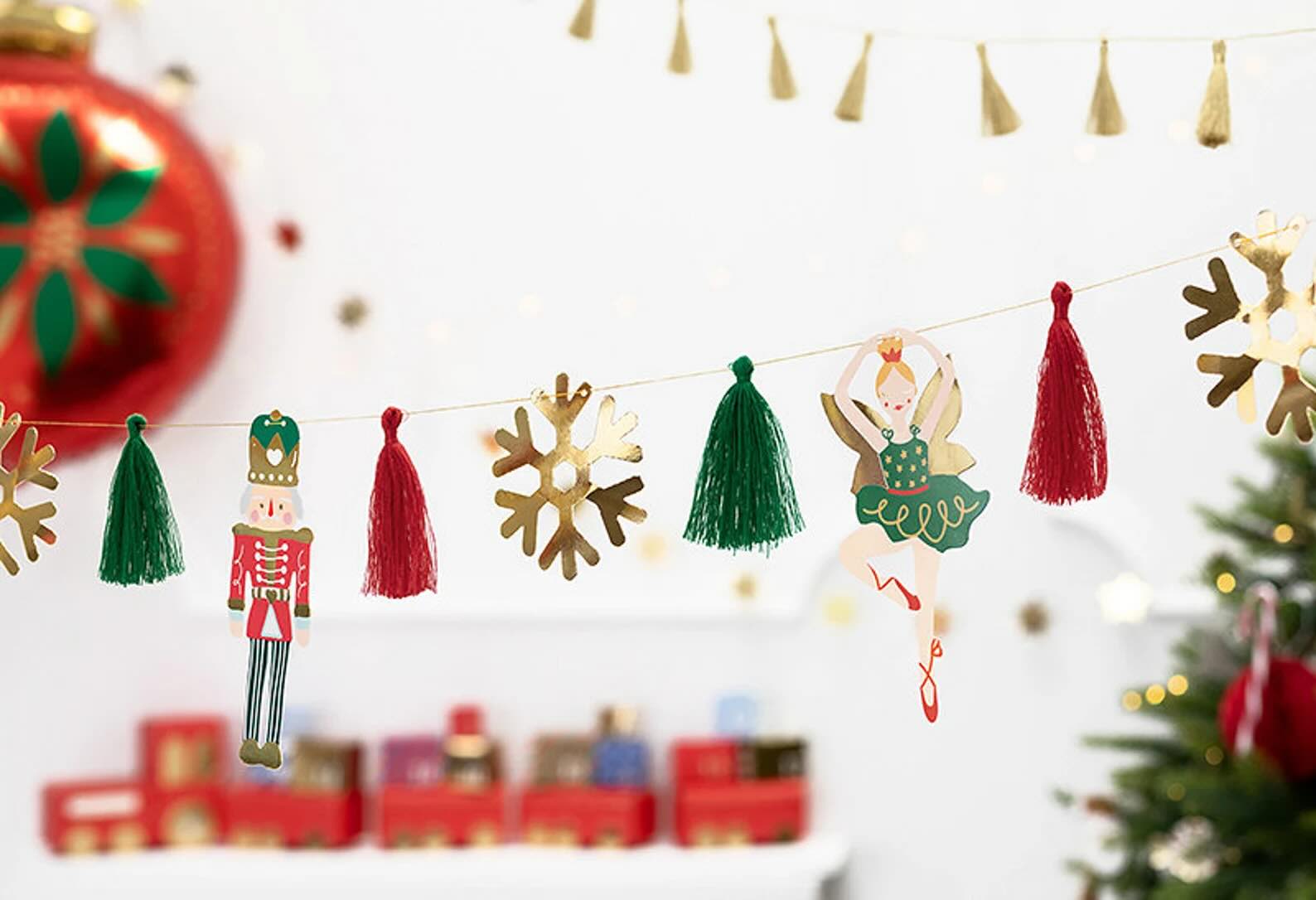 Red and Green Nutcracker Paper Garland