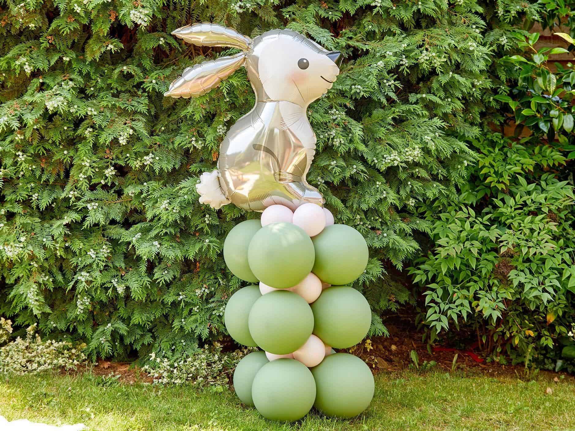 DIY Bunny Balloon Sculpture
