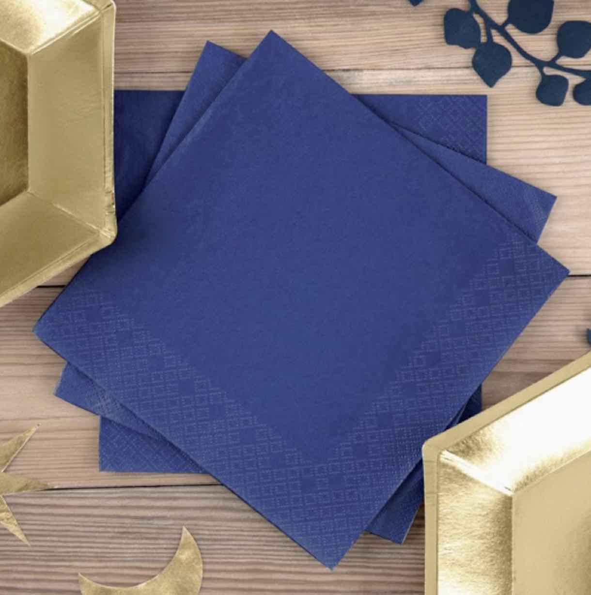 blue napkins
