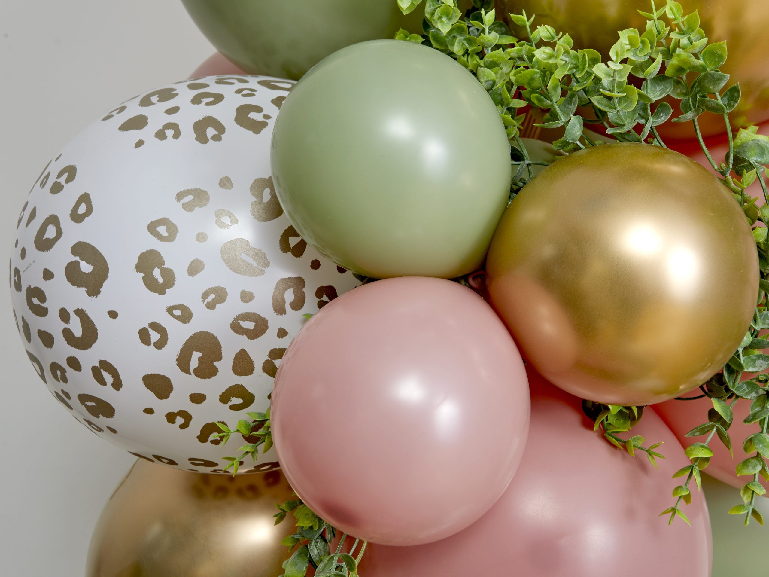 Safari Balloon Garland