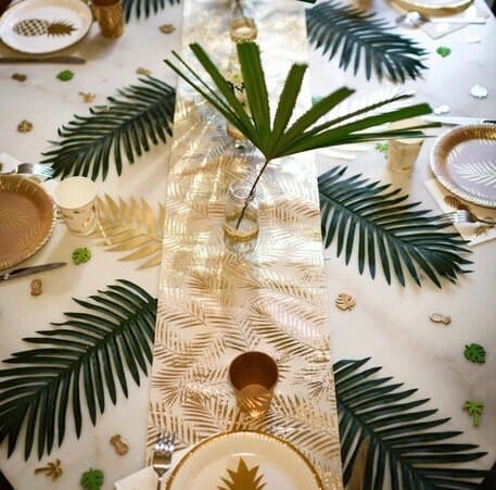 Gold Leaves table runner Tableware