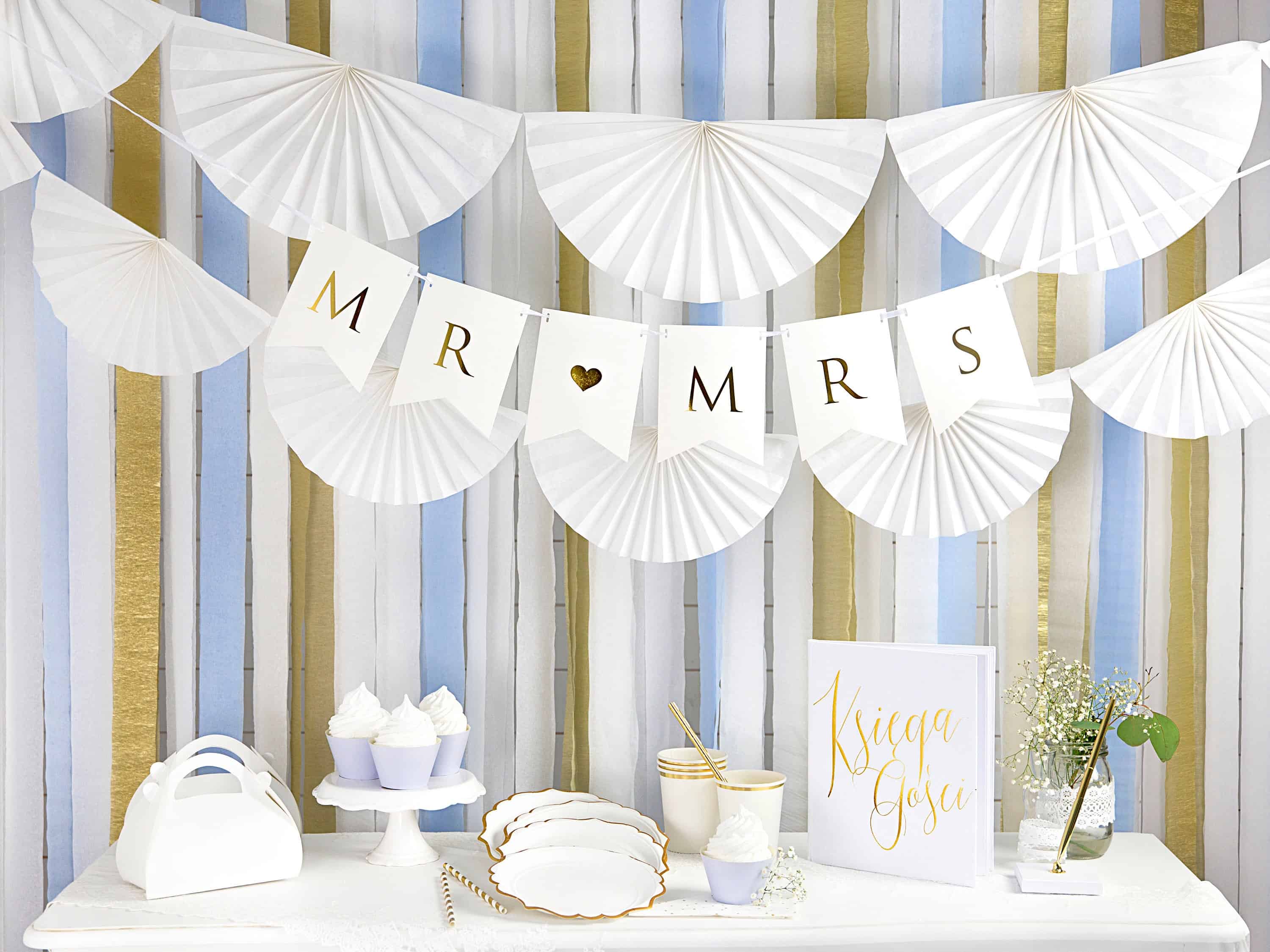 Pink and white Paper Fan.jpg Mr & Mrs Banner