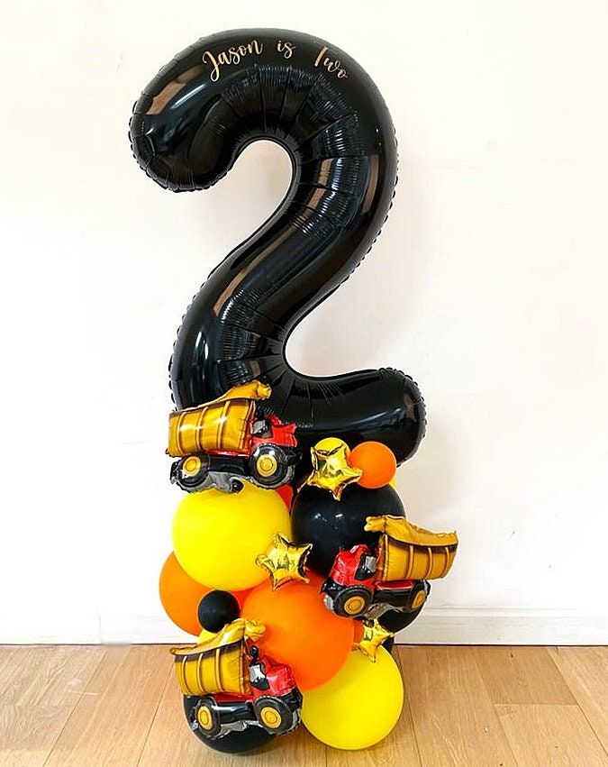 DIY Construction Balloon Sculpture DIY Construction Balloon Sculpture