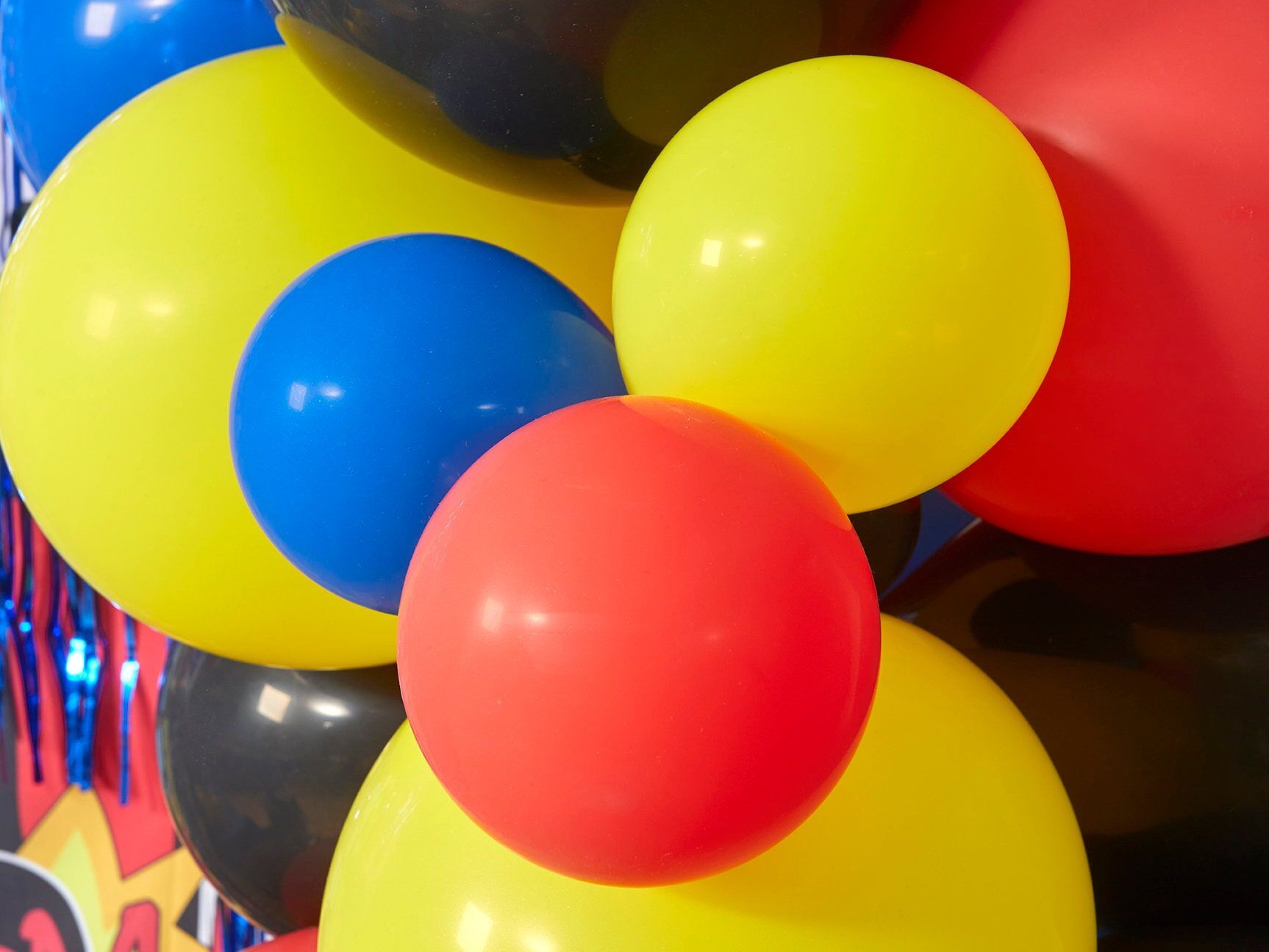 Super-Hero-Balloon-Garland-3 Super Hero Balloon Garland