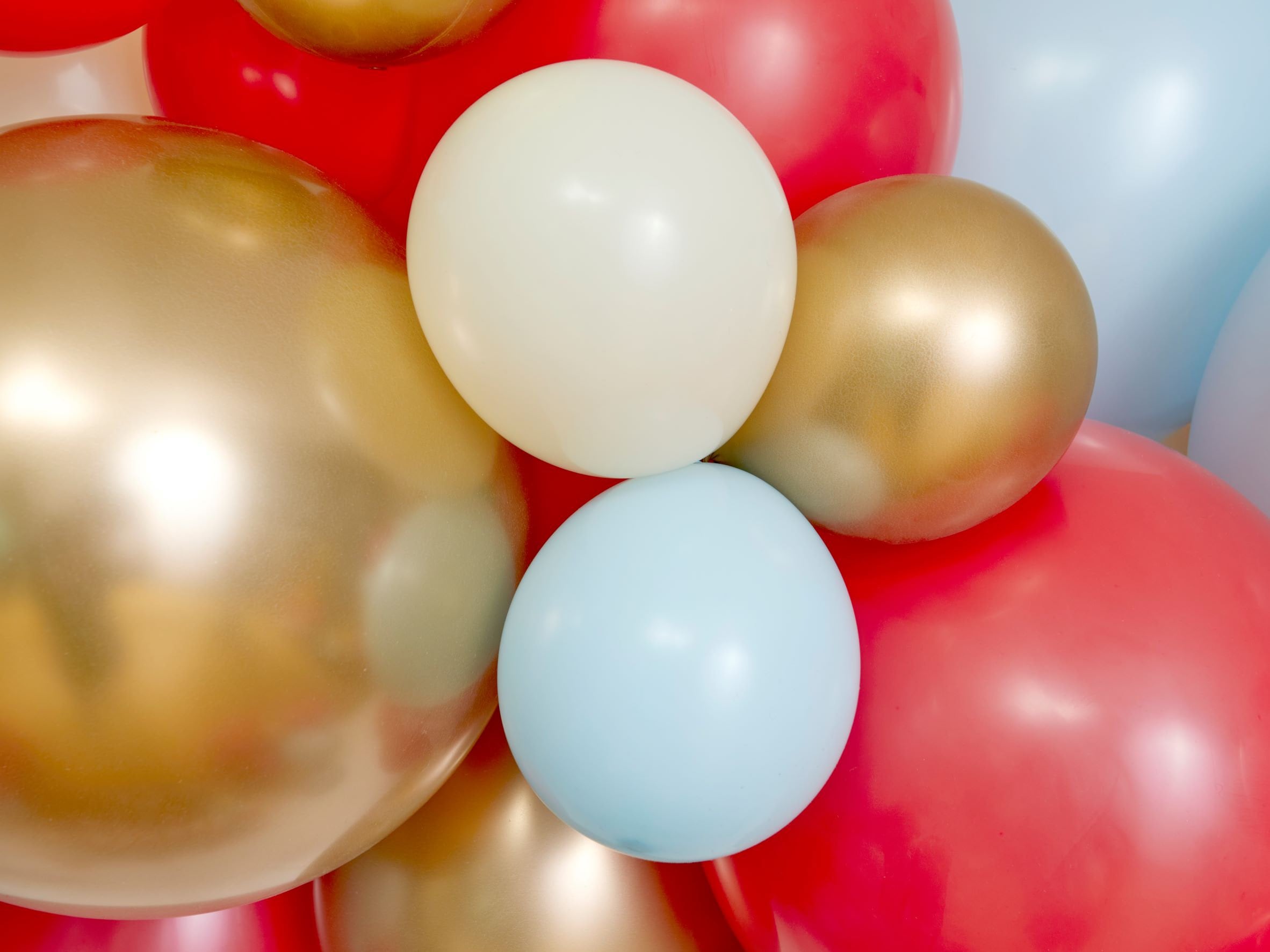 Circus Balloon Garland