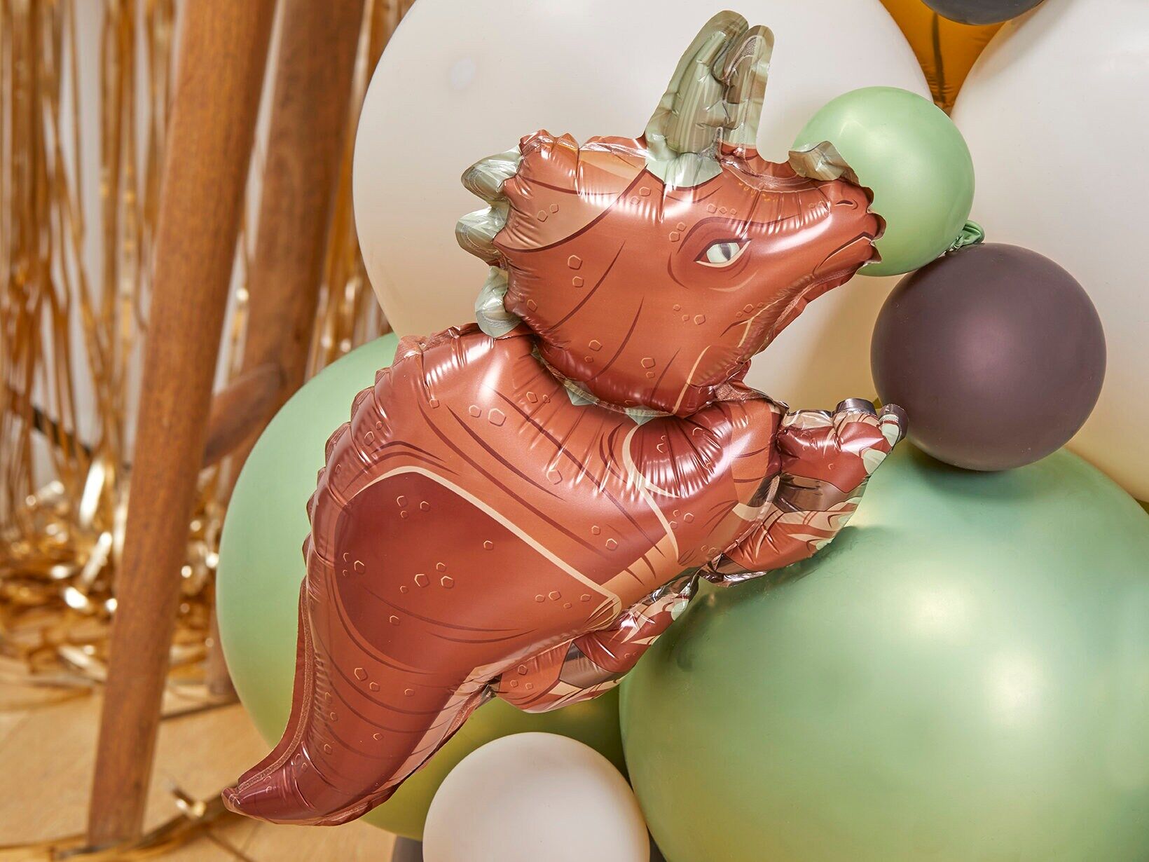 Dinosaur Balloon Sculpture Dinosaur Balloon Sculpture