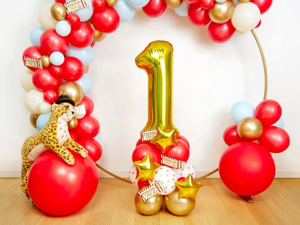 Circus Balloon Garland