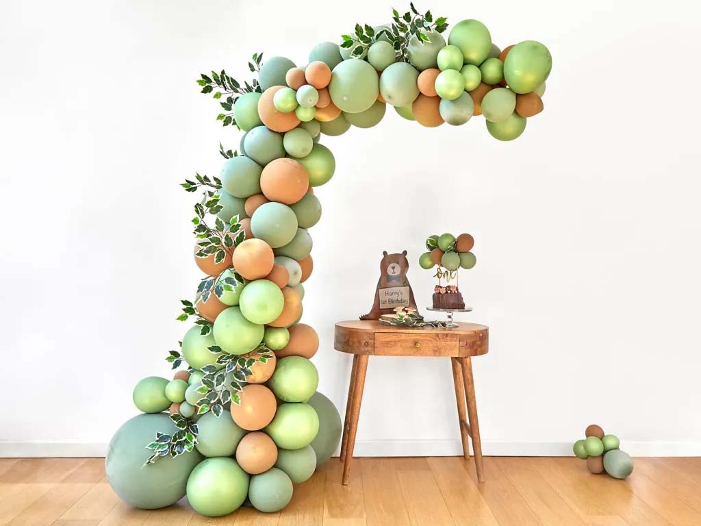 Woodland Balloon Garland