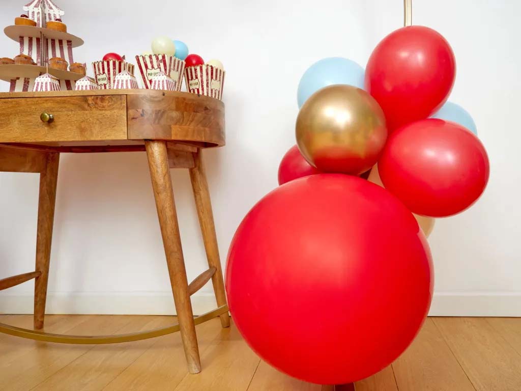 Circus Balloon Garland