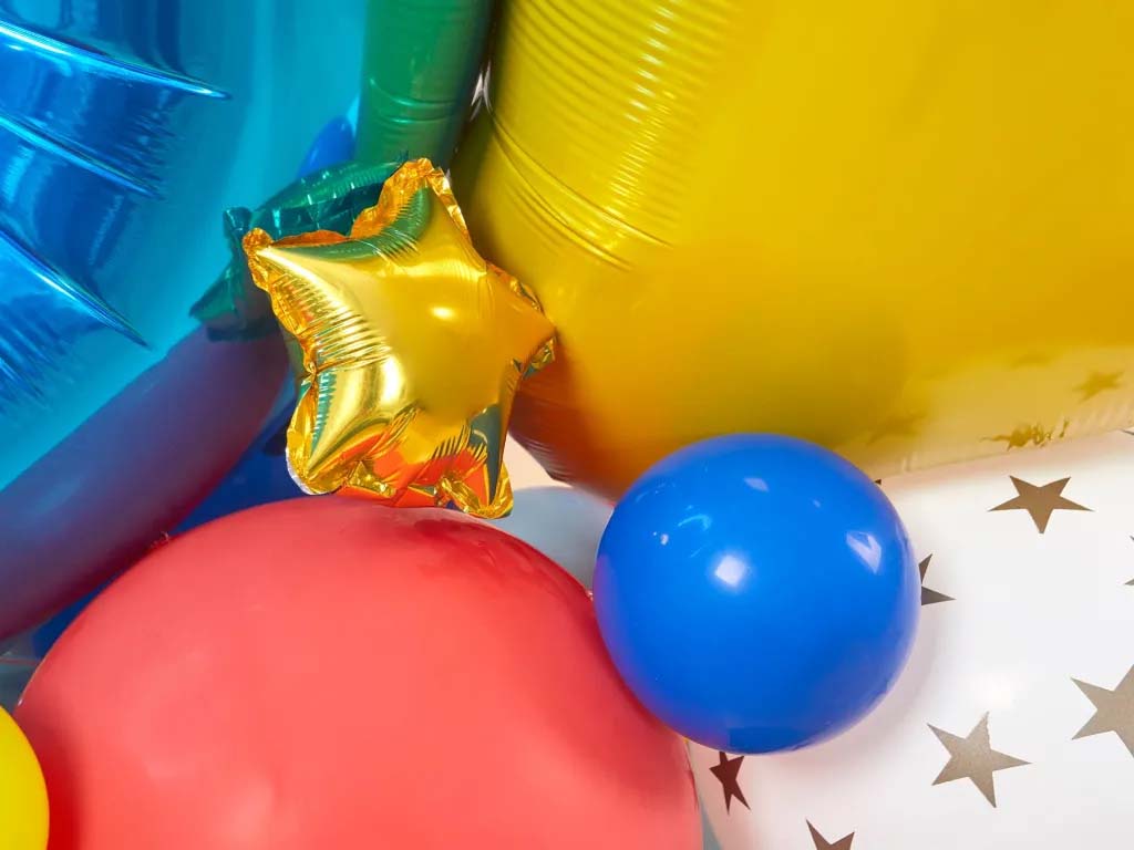 Pikachu Balloon Sculpture Pikachu Balloon Sculpture