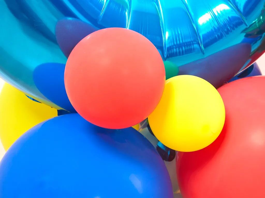 Pikachu Balloon Sculpture Pikachu Balloon Sculpture