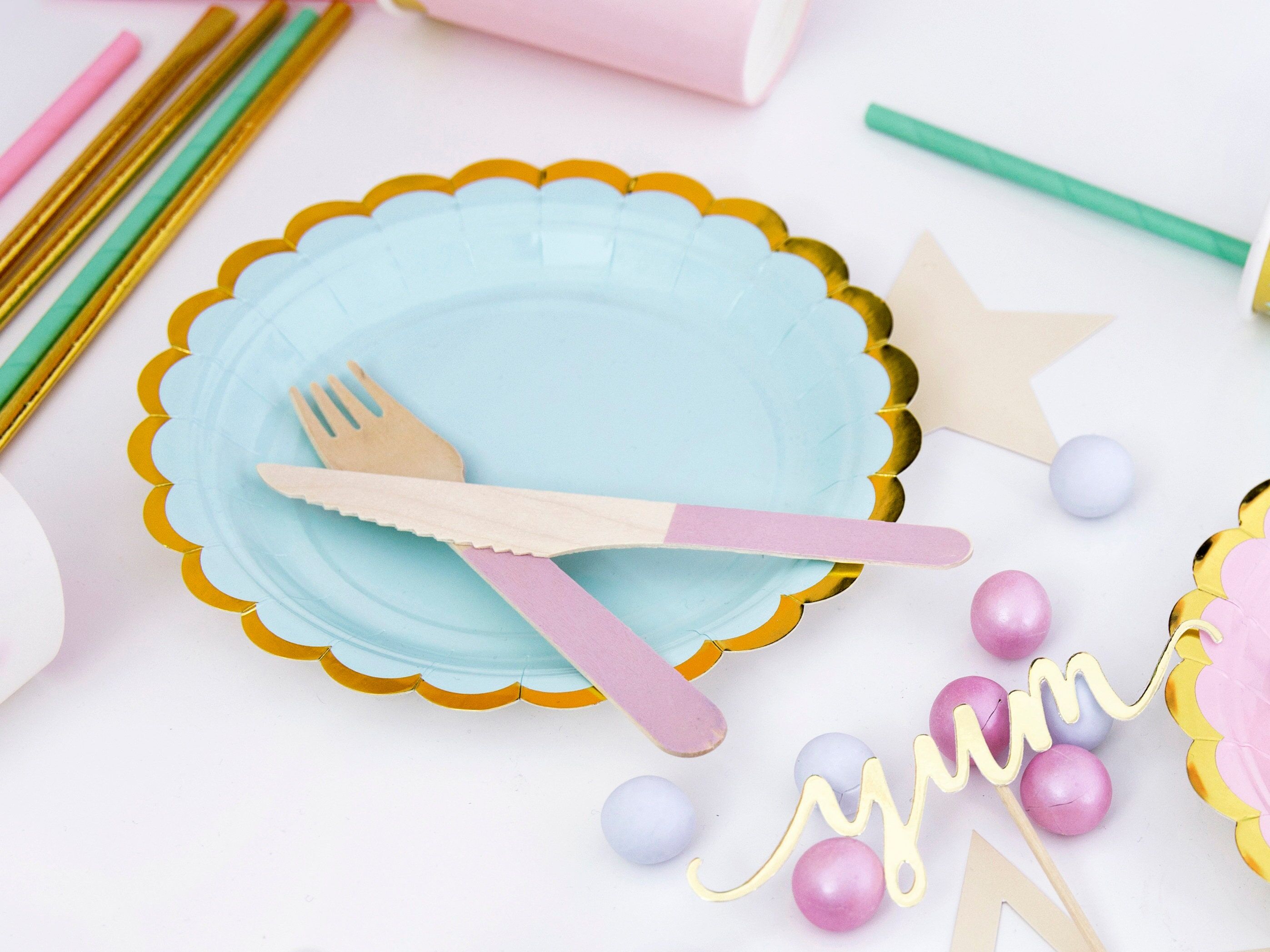 Blue pastel plates