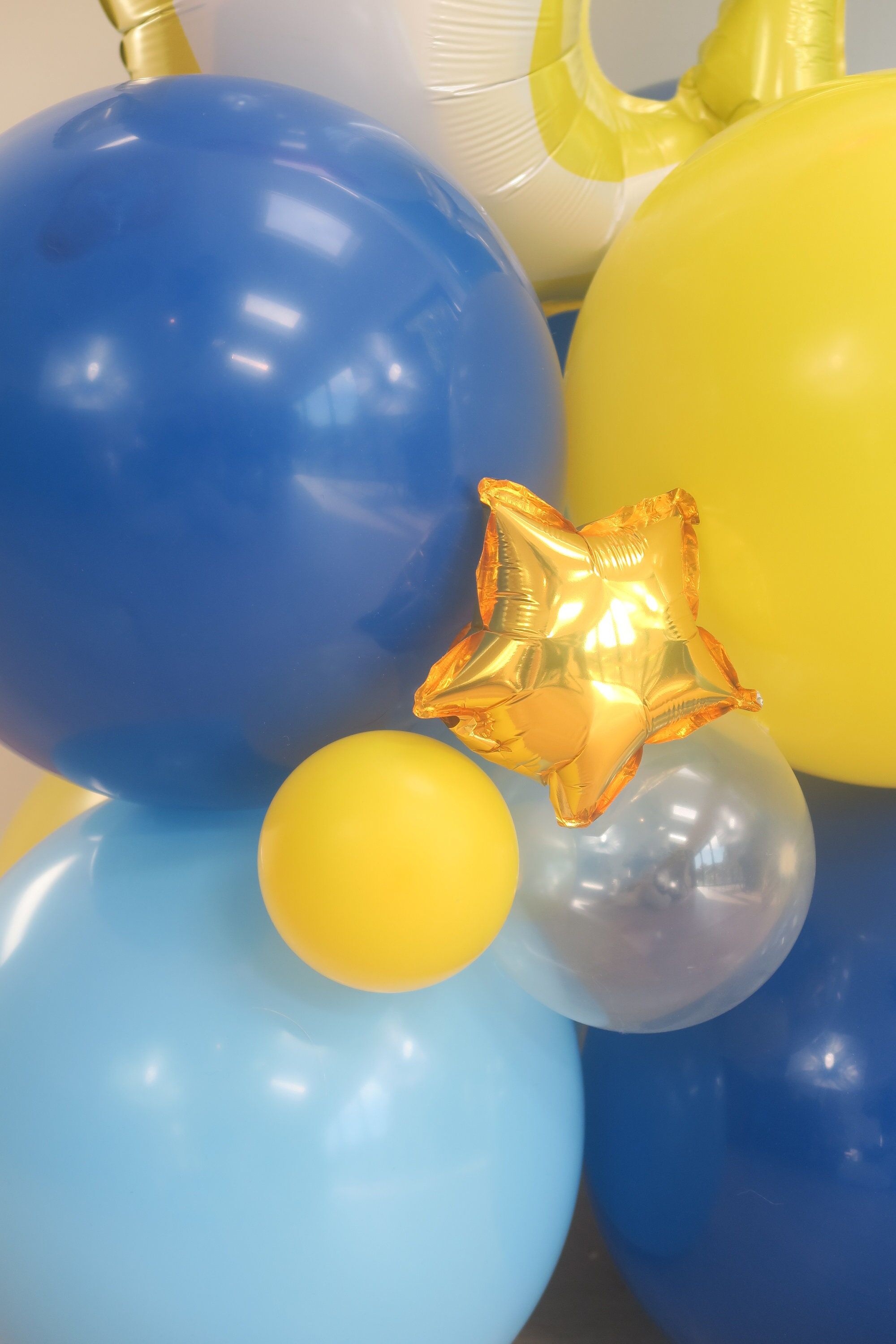 Shark Balloons Sculpture Balloon Sculpture