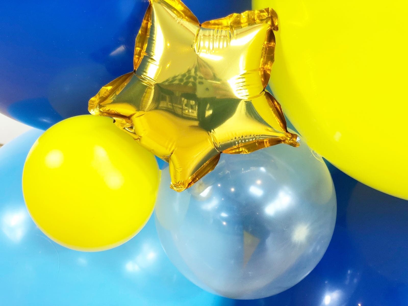 Shark Balloons Sculpture Balloon Sculpture