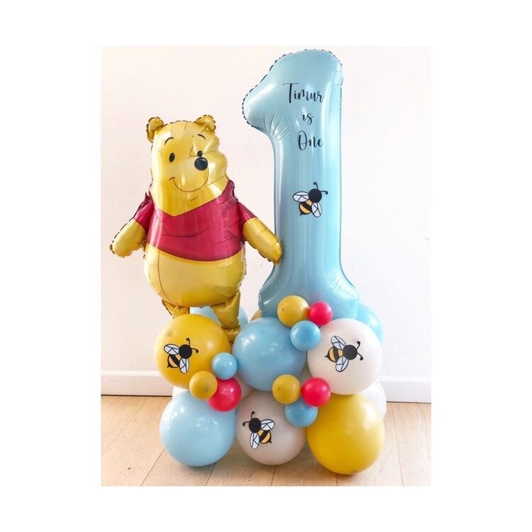 Winnie the Pooh Balloon Sculpture