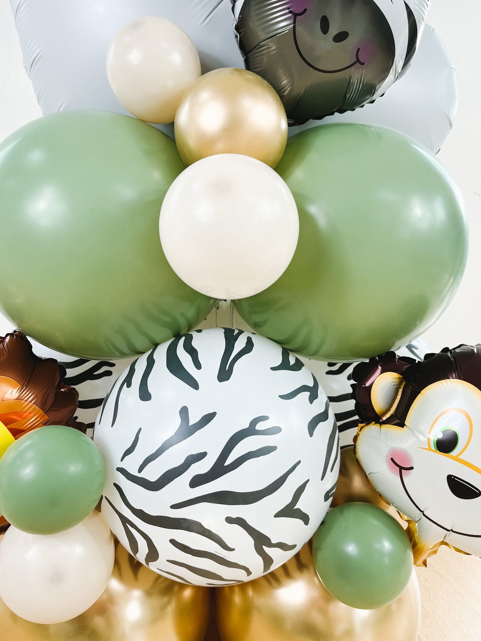 Green Safari Green Safari