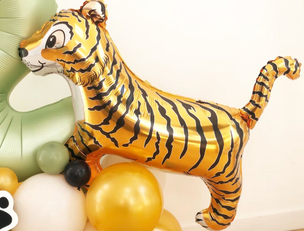 DIY Tiger Balloon Sculpture