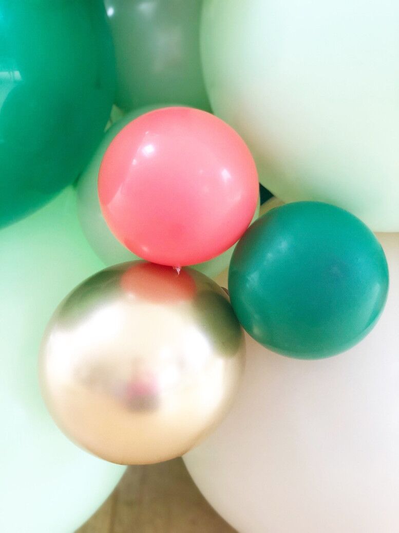 DIY Triceratops Balloon Sculpture