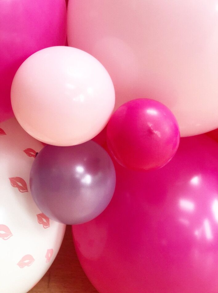 DIY Large Barbie Balloon Sculpture DIY Large Barbie Balloon Sculpture