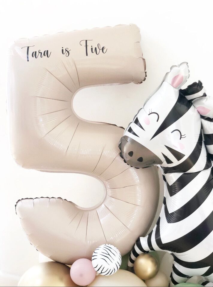 DIY Cute Zebra Balloon Sculpture DIY Cute Zebra Balloon Sculpture
