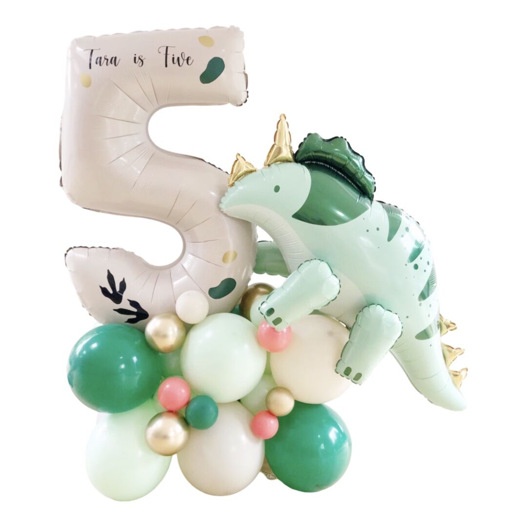 DIY Triceratops Balloon Sculpture
