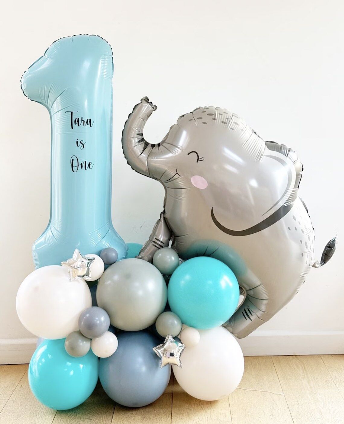 DIY Elephant Balloon Sculpture
