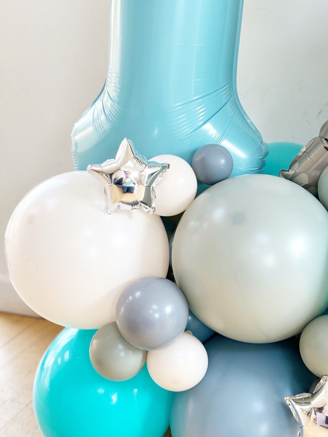 DIY Elephant Balloon Sculpture