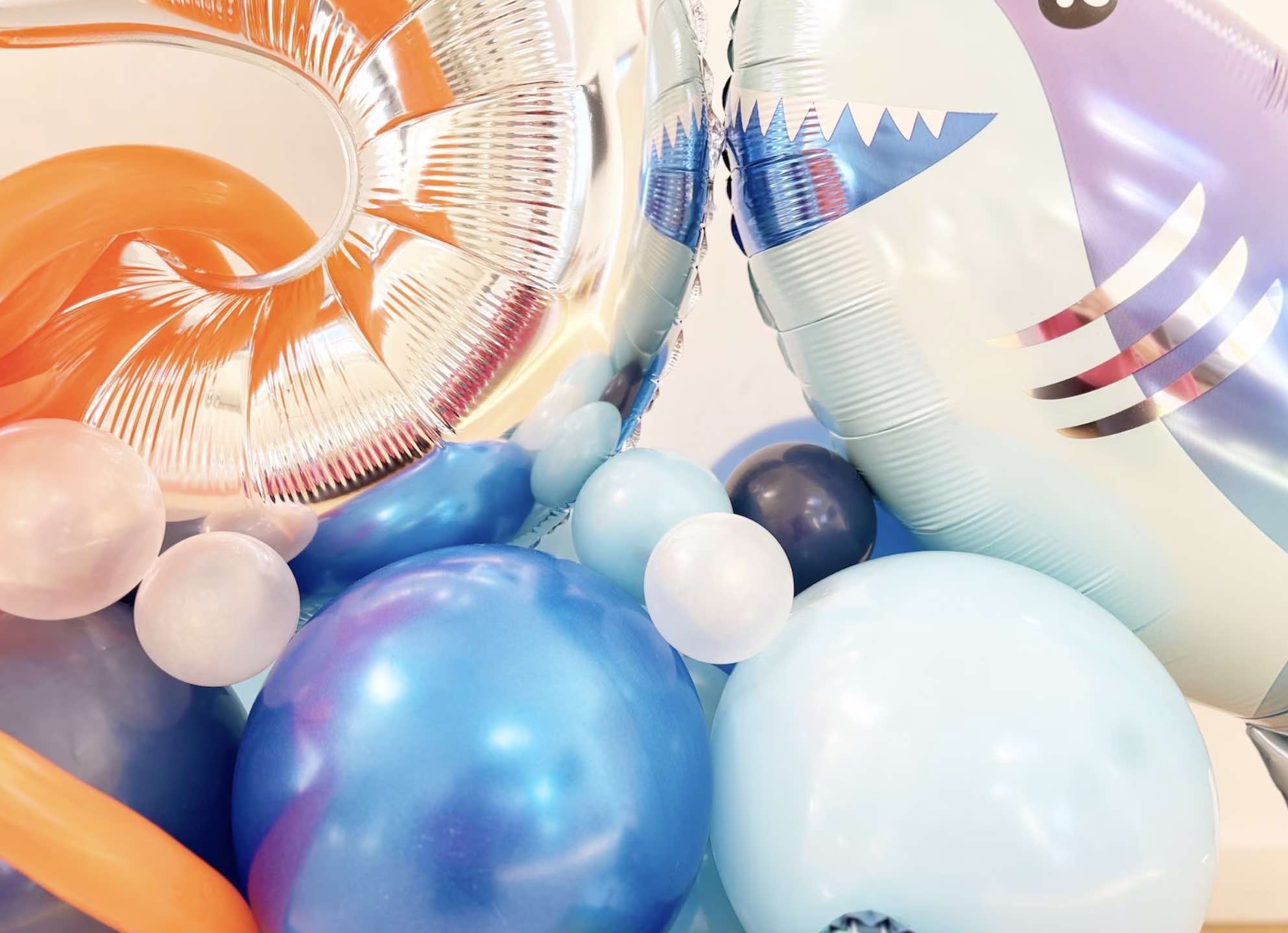 pixelcut-export-13 copy 2 Under The Sea Shark Balloon Sculpture