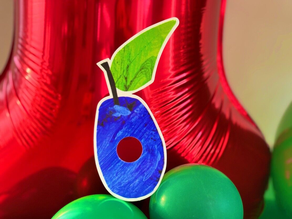 pixelcut-export-13 DIY Caterpillar Balloon Sculpture