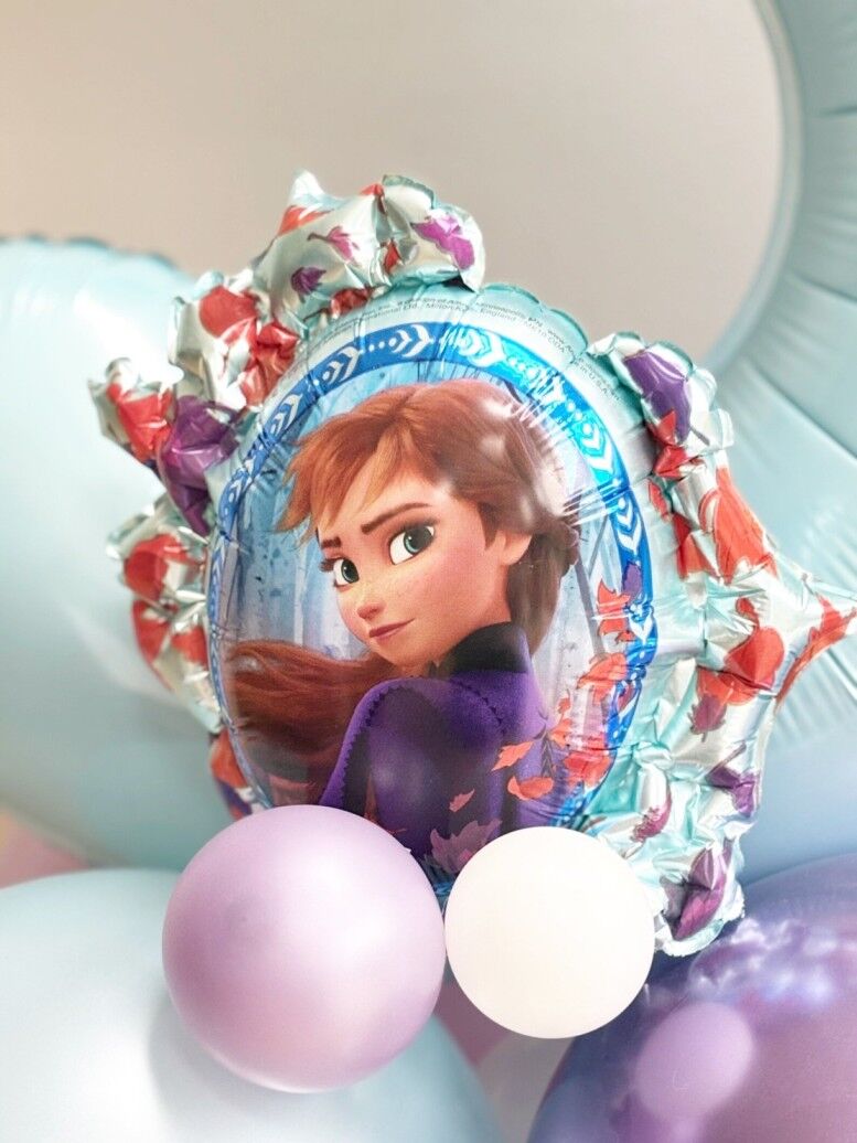 DIY Frozen Balloon Sculpture