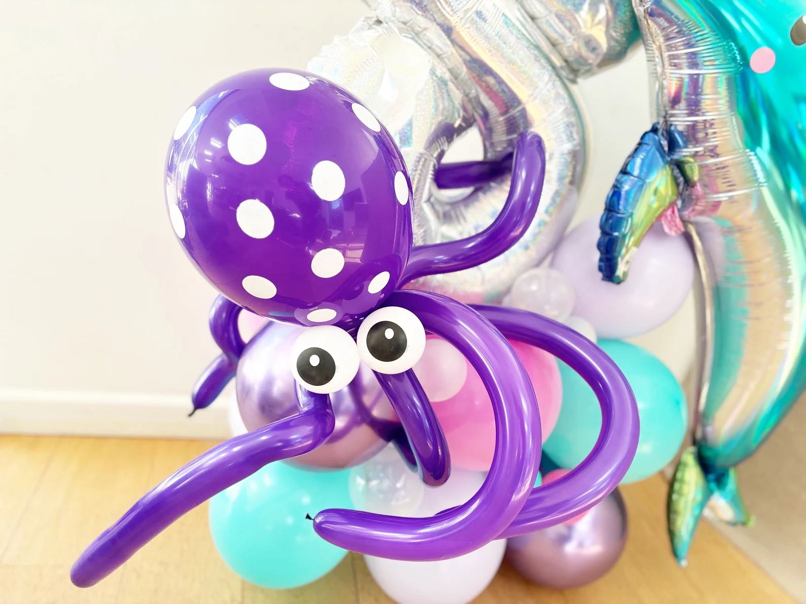 Under The Sea Dolphin Balloon Sculpture