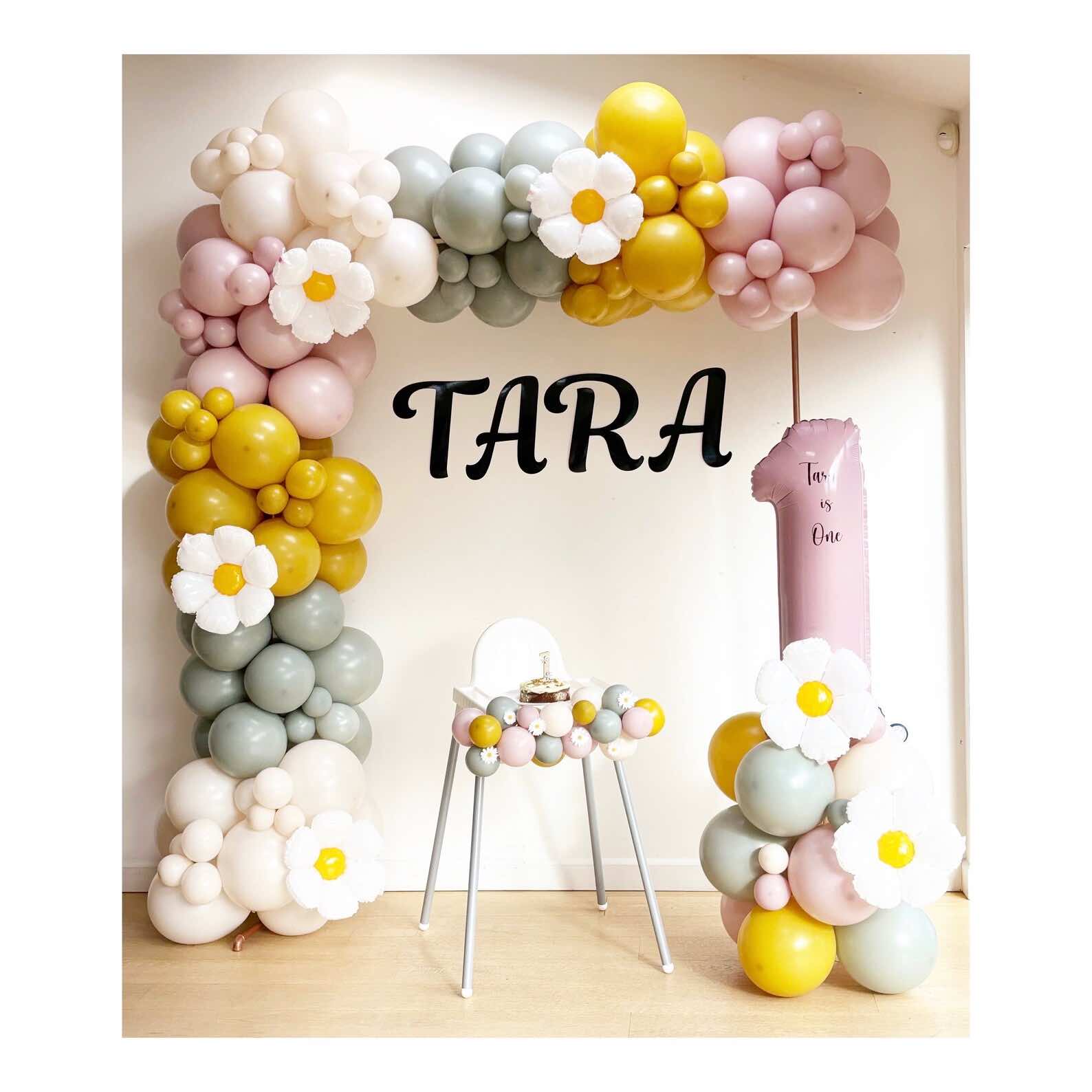 Daisy Balloon Arch
