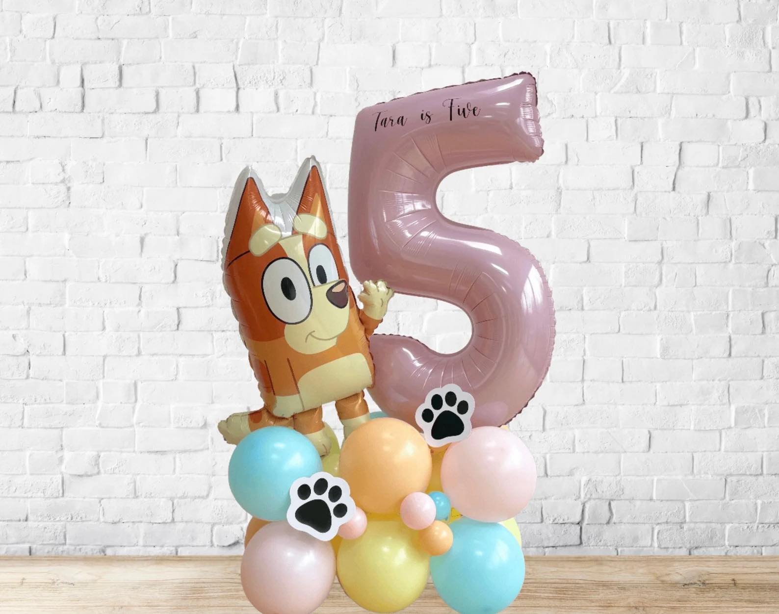 DIY Bingo Balloon Sculpture