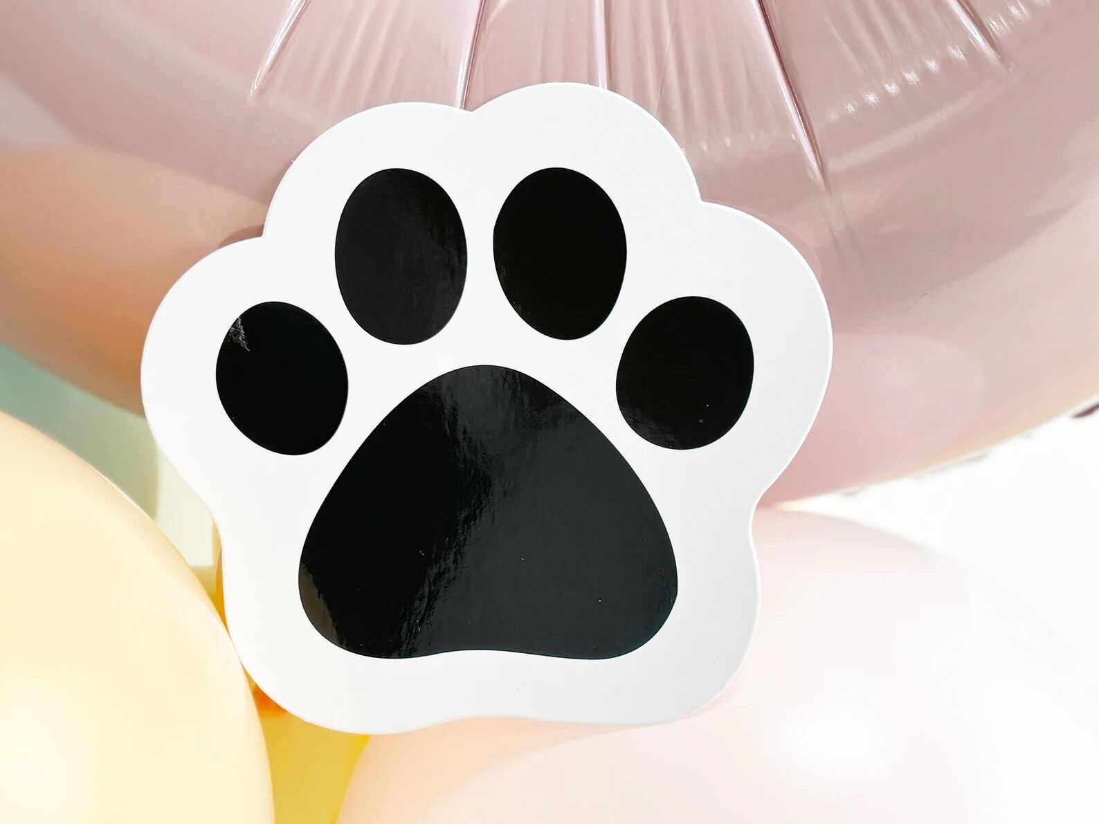 DIY Bingo Balloon Sculpture