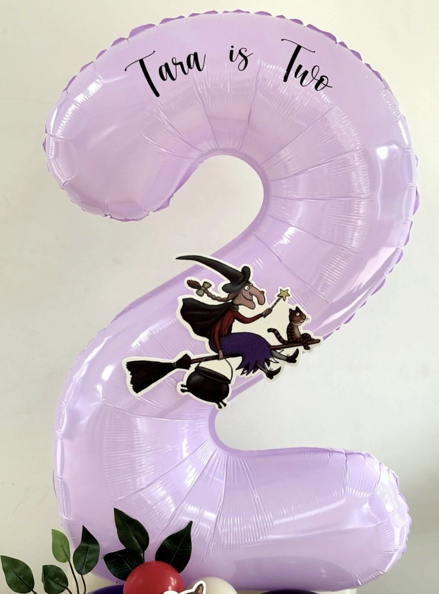 Room on the Broom Balloon Sculpture