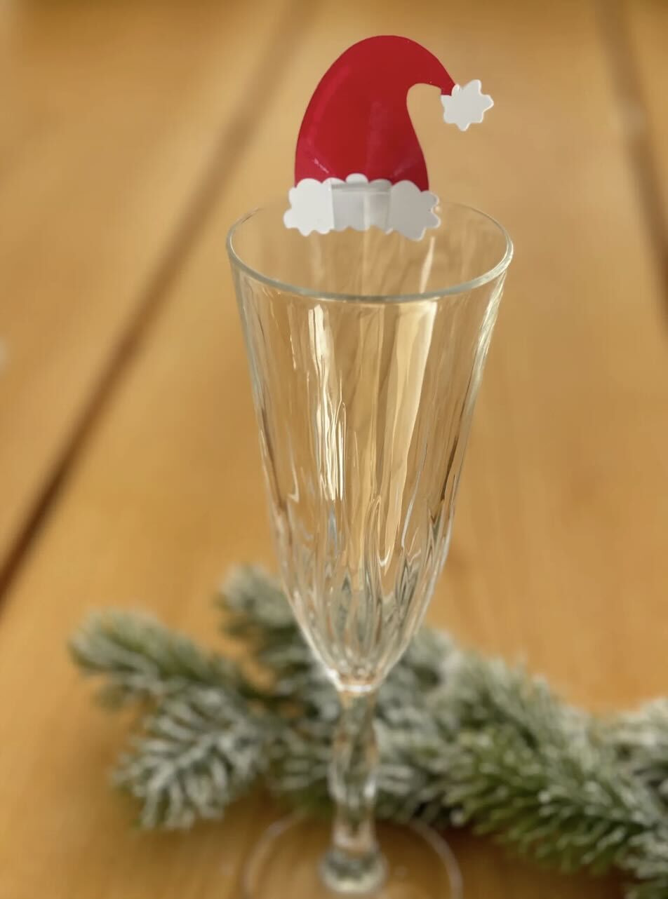 pixelcut-export Christmas Santa Hat Glass Decorations