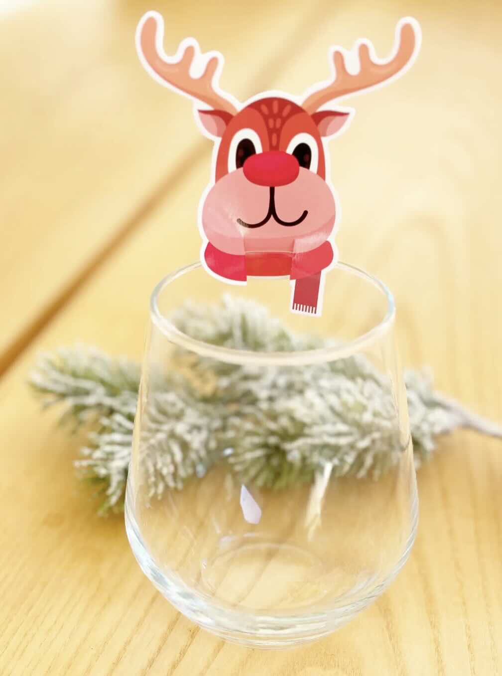 Screenshot 2024-10-18 at 13.06.33 copy These lovely Christmas reindeer glass decorations will bring lots of fun to your Party Table. A simple way to add festivity to your glass of bubbly!