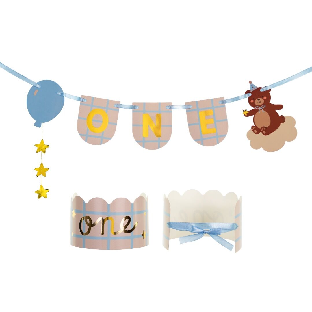 This lovely set featuring a banner and a crown offer a delightful and versatile way to add a touch of cuteness and charm to your baby first birthday.