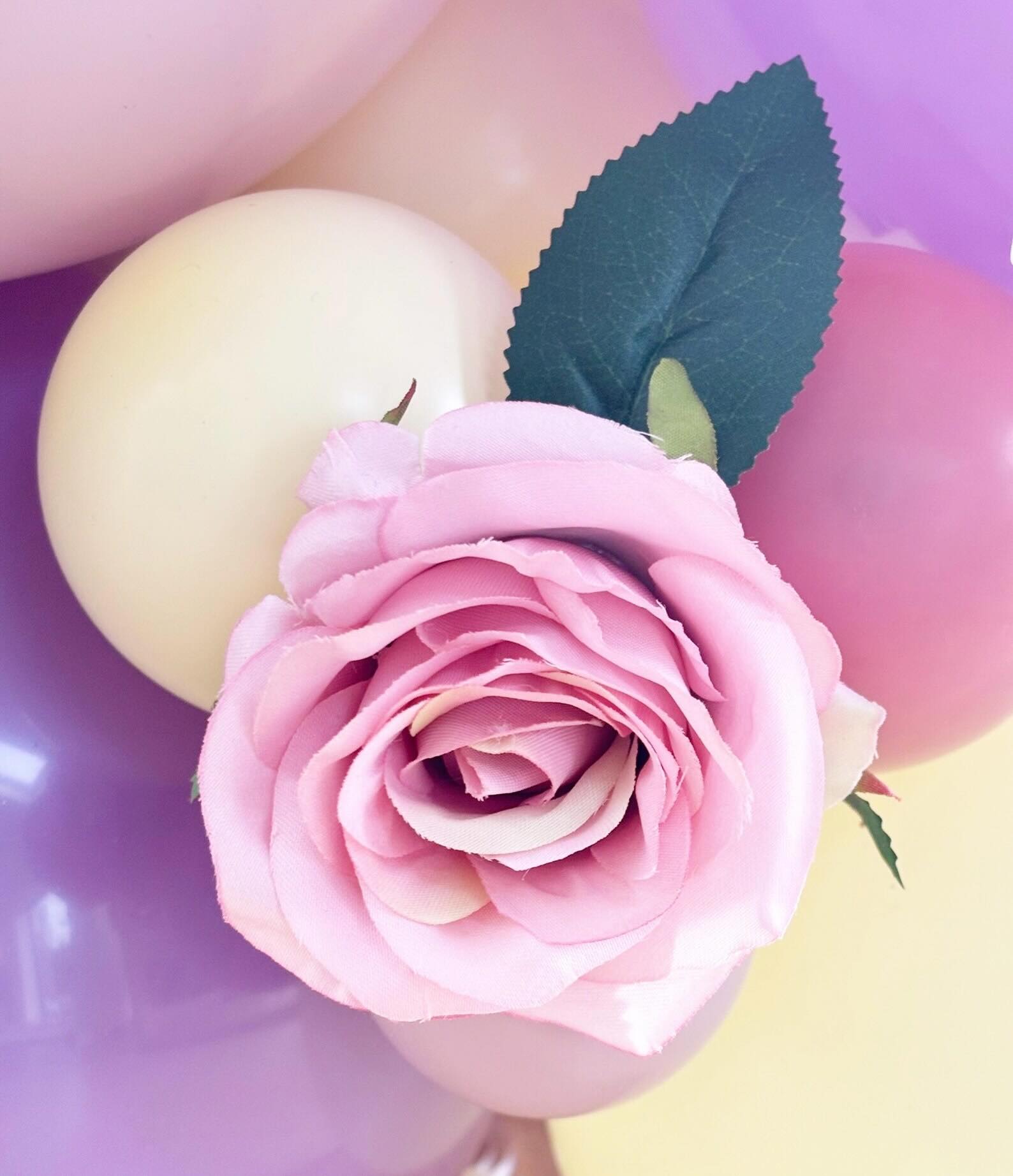 Alice in Wonderland Balloon Sculpture