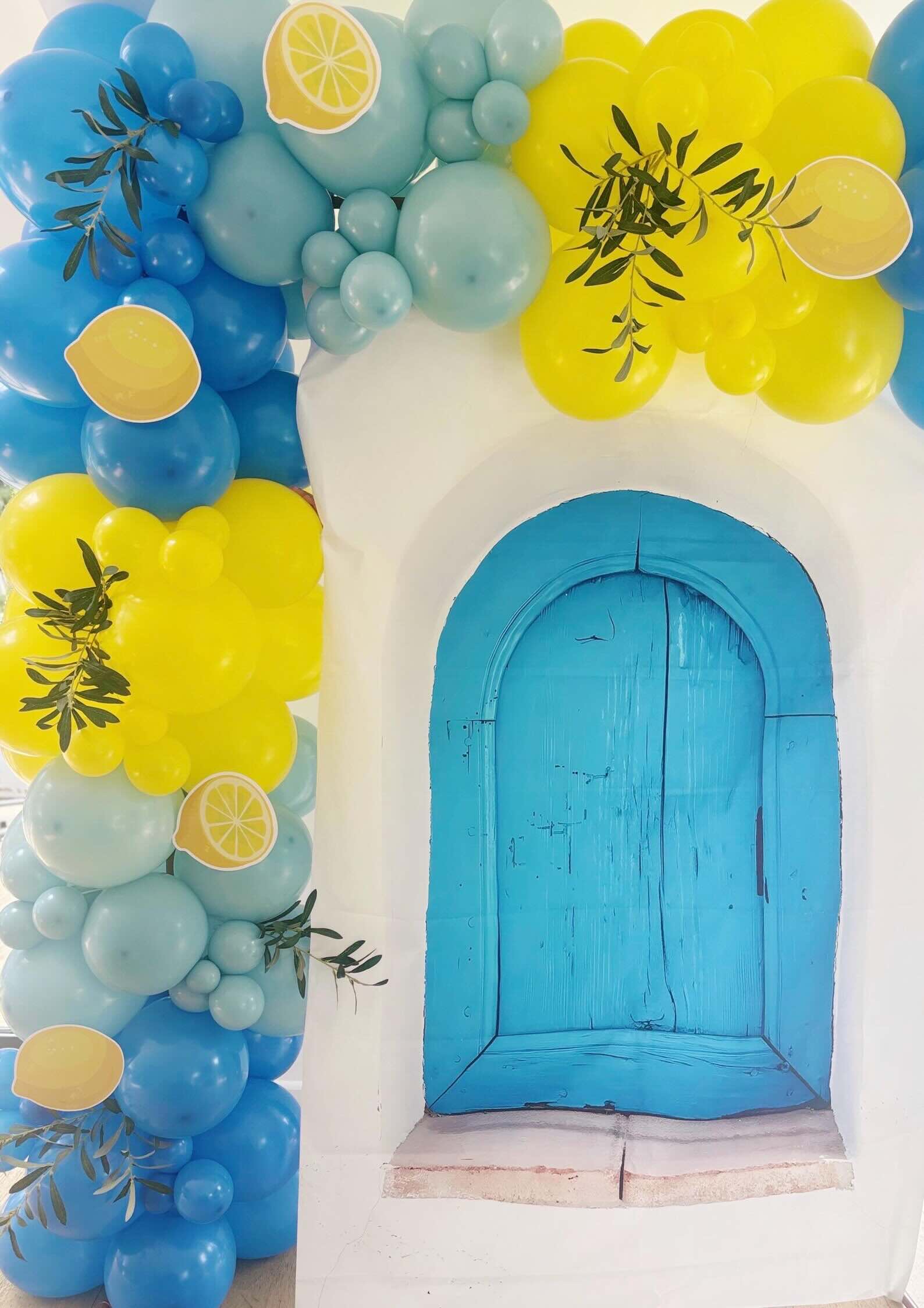Planning a fabulous summer party. This backdrop will make you feel like you are on holiday!