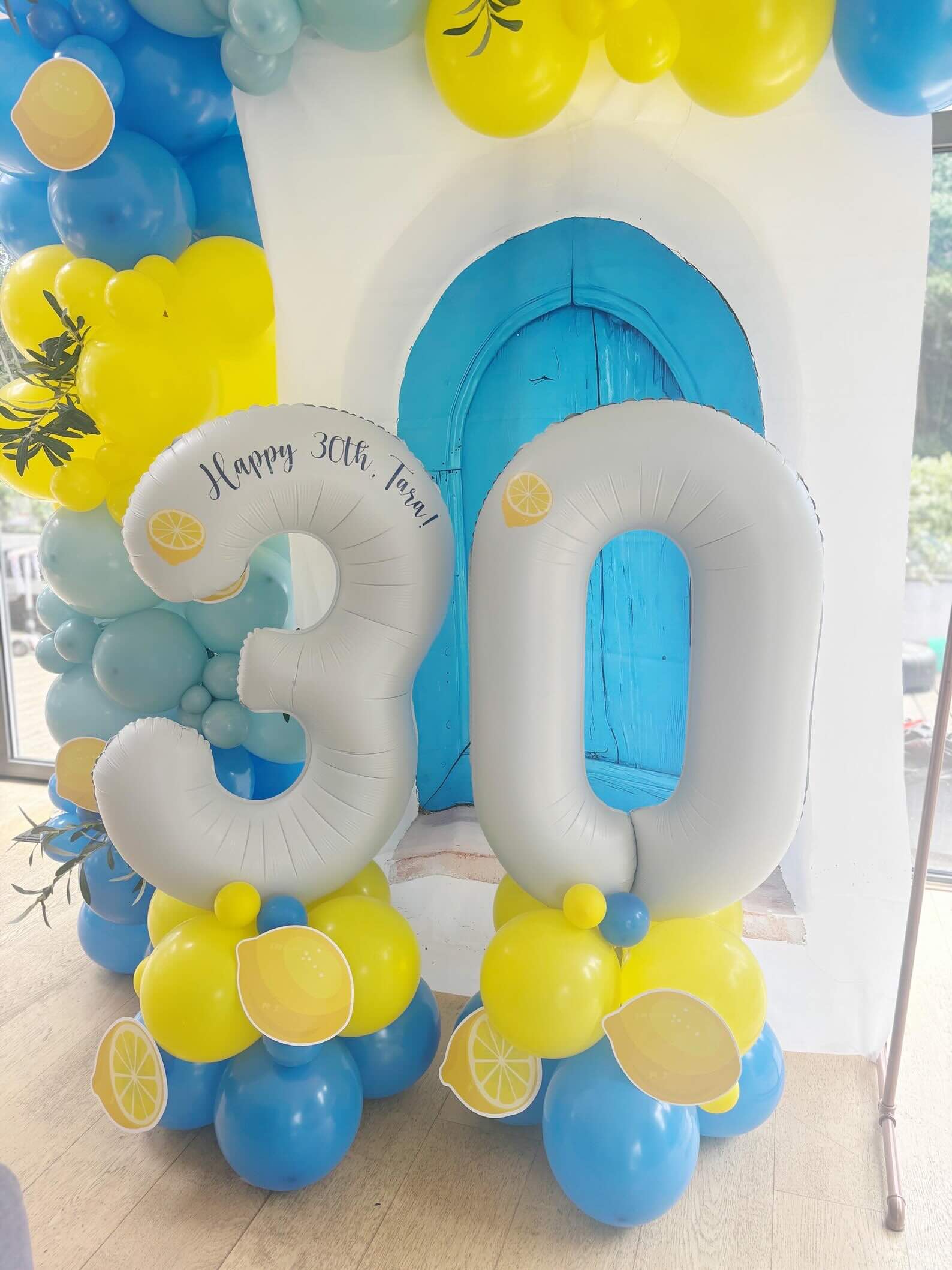 Planning a fabulous summer party. This backdrop will make you feel like you are on holiday!