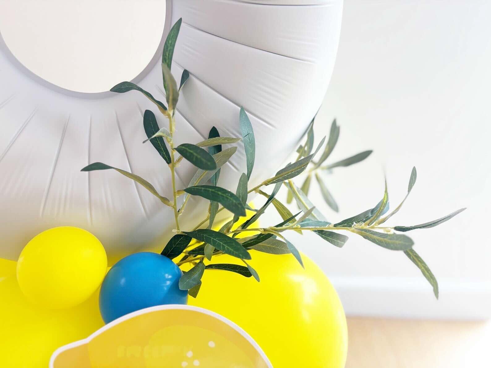 Lemon Birthday Balloon Sculpture