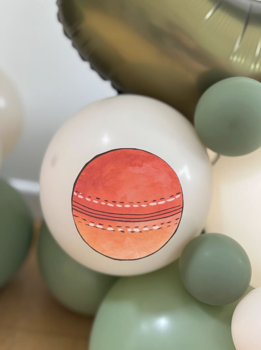 DIY 43" Cricket Balloon Sculpture