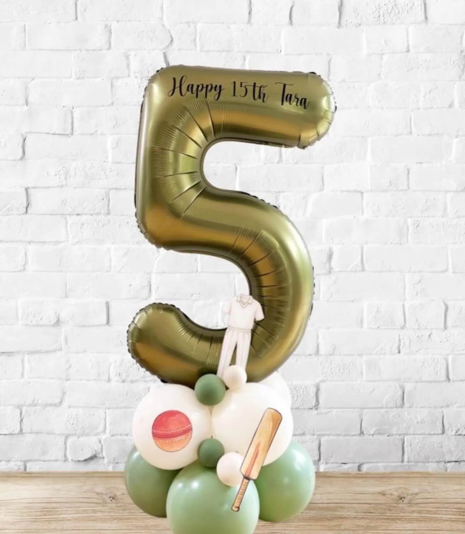 DIY 43" Cricket Balloon Sculpture