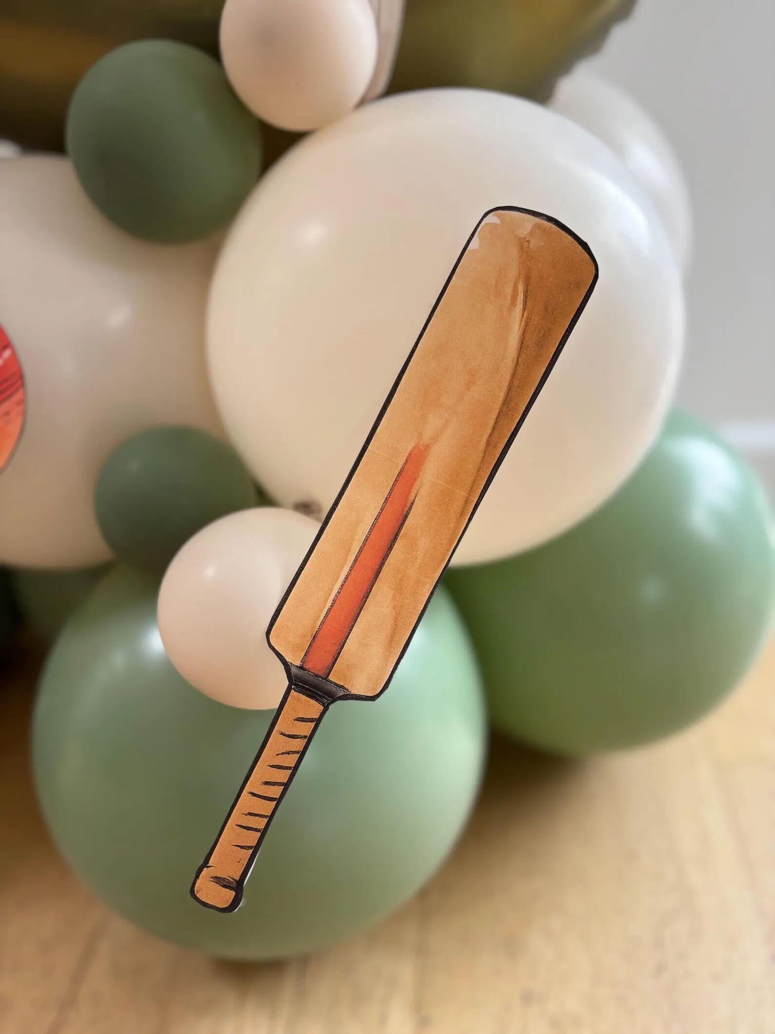 DIY 43" Cricket Balloon Sculpture