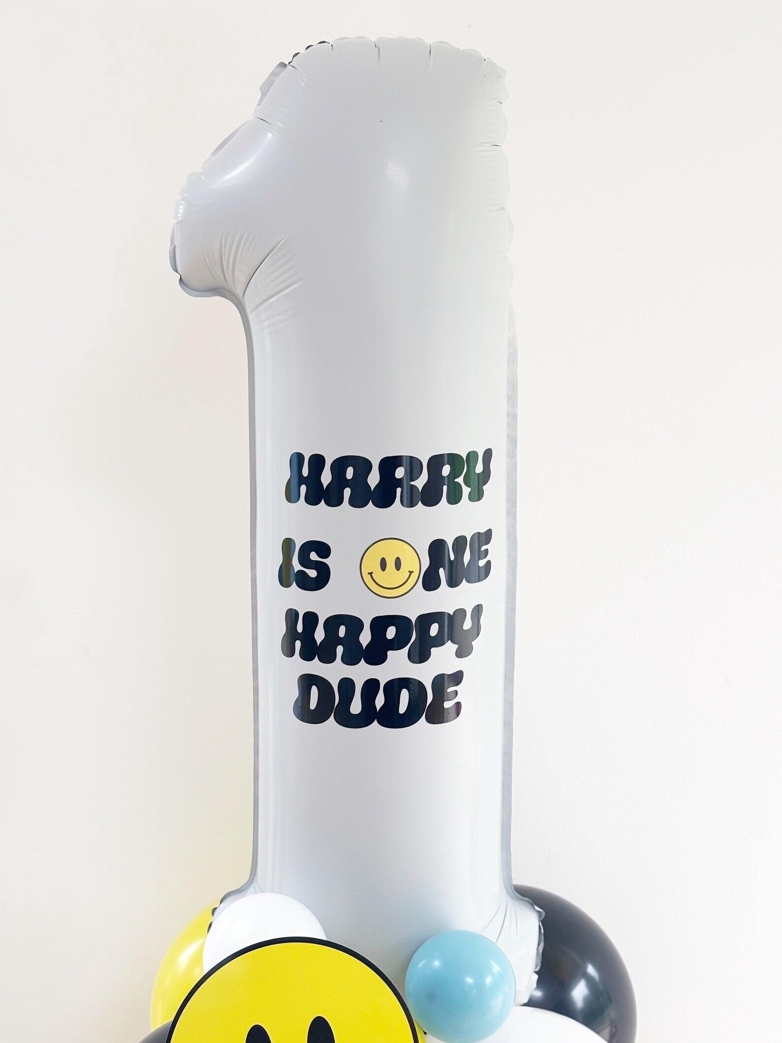 DIY One Happy Dude or Two Cool Balloon Sculpture