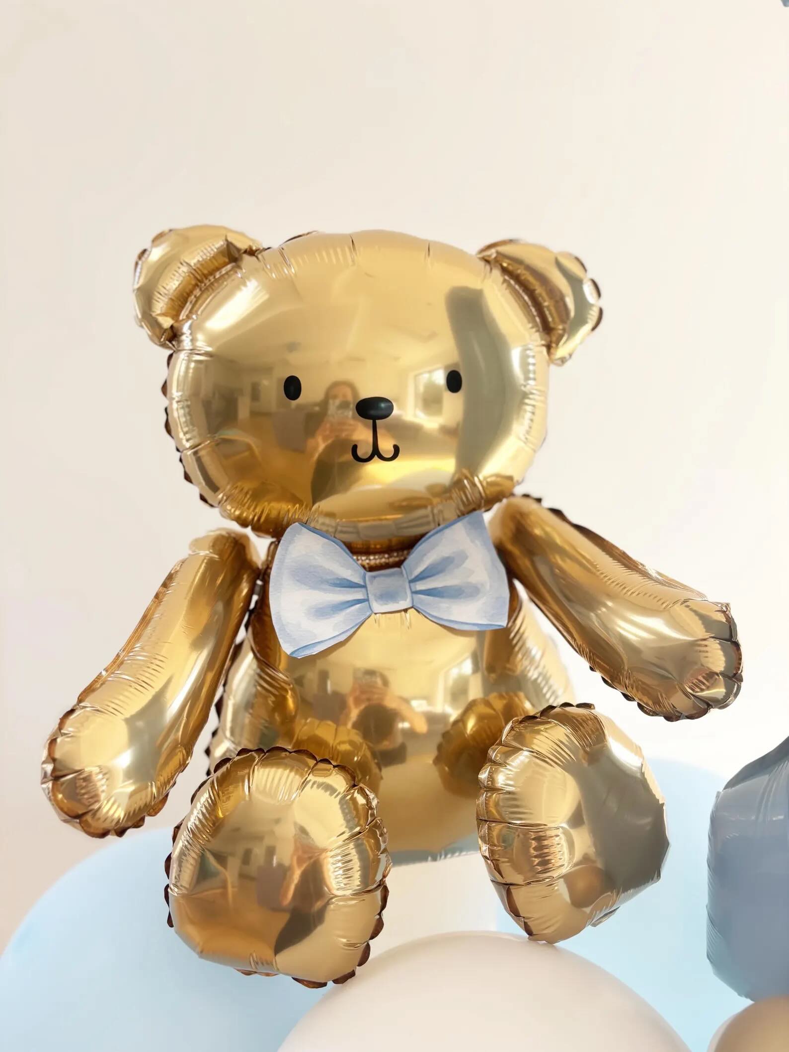 DIY Teddy Bear 1st Birthday Balloon Sculpture