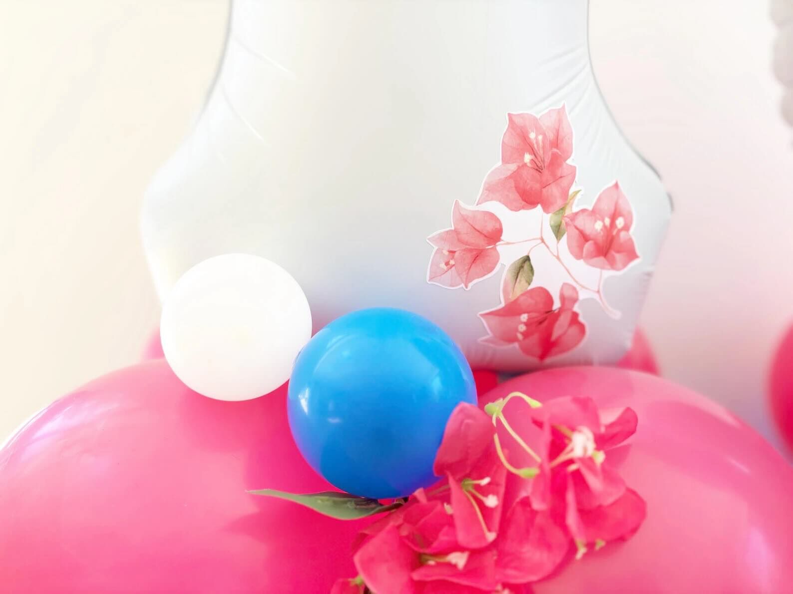 DIY Large 43" Mamma Mia Balloon Sculpture