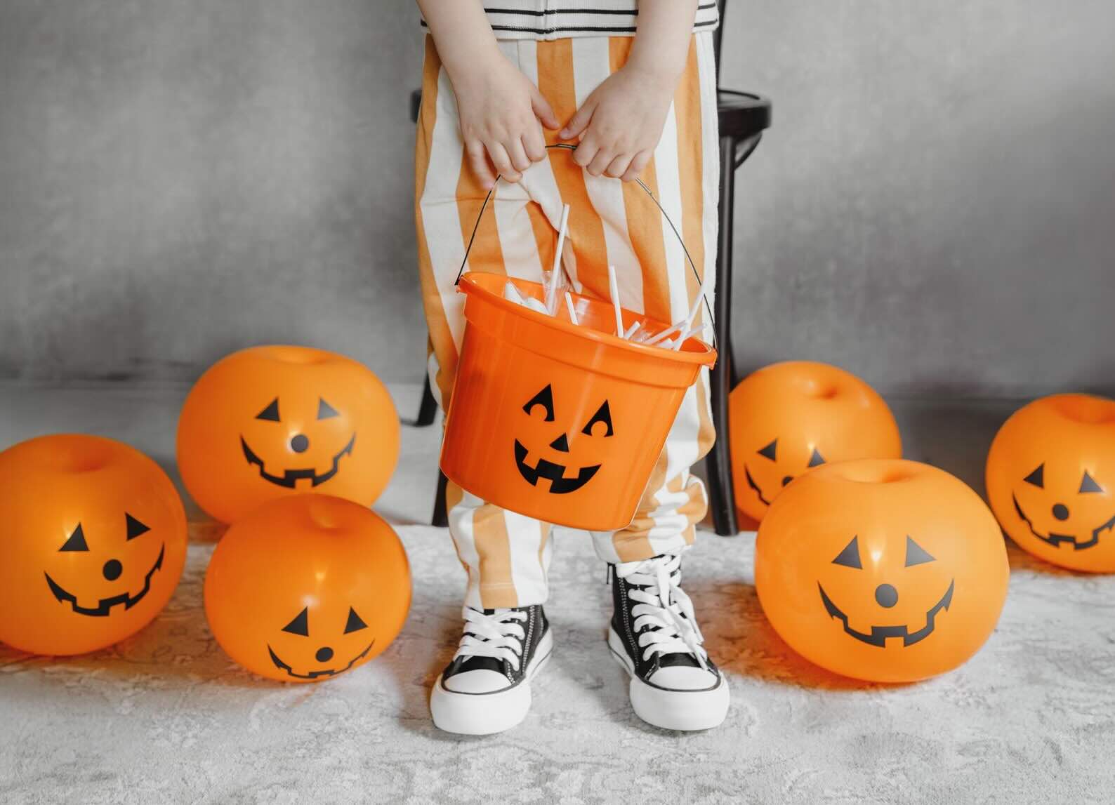 5 LED Light Up Pumpkin Balloons